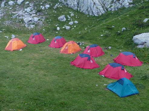 camp-182951_1920.jpg